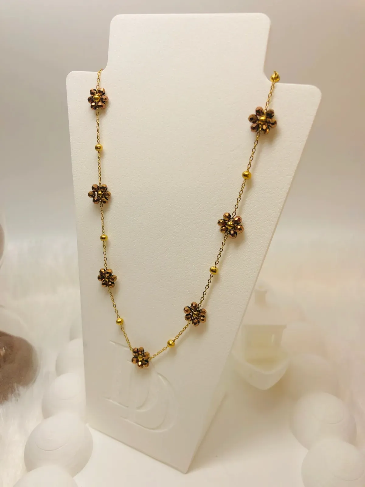 Pearl flower necklace (brown) - Image 4