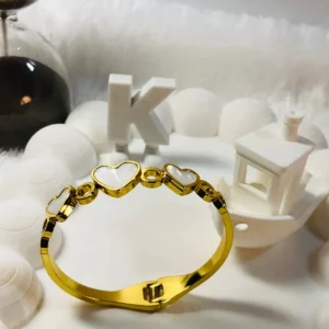 Triple heart bangle (kids)