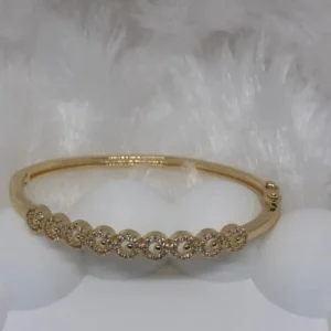 Kada with stones (circle)