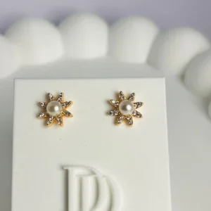 Royal Pearl Bloom Stud