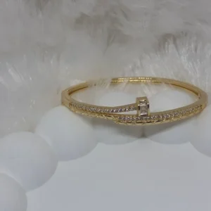 Nail kada with stones
