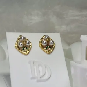 Enamel stud (3stonez)