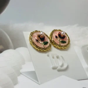Enamel stud maroon rose